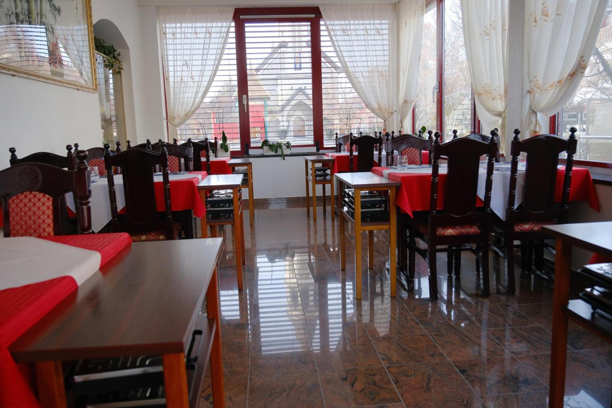 Today Appartement Famille Chippis Экстерьер фото